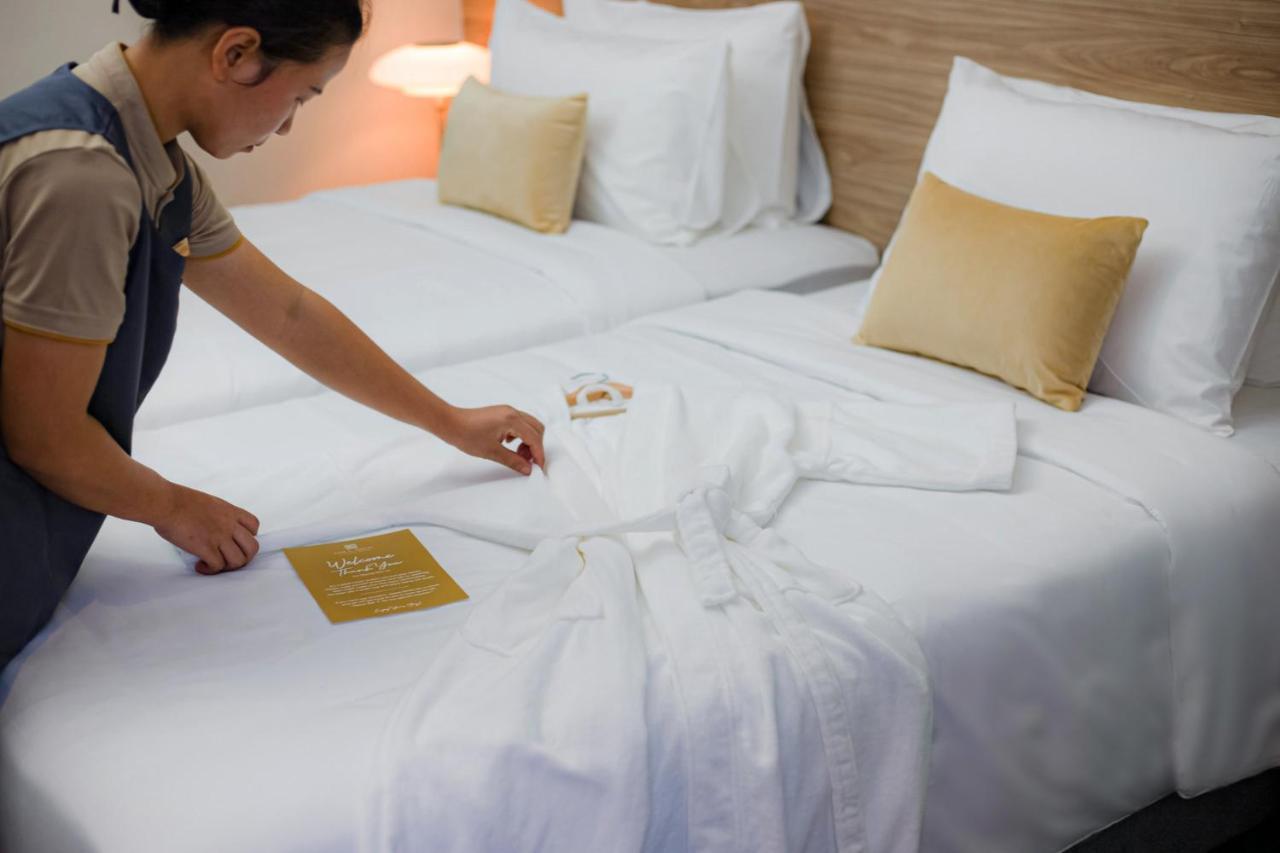 Sam E Hotel Bangkok Sathorn Bagian luar foto