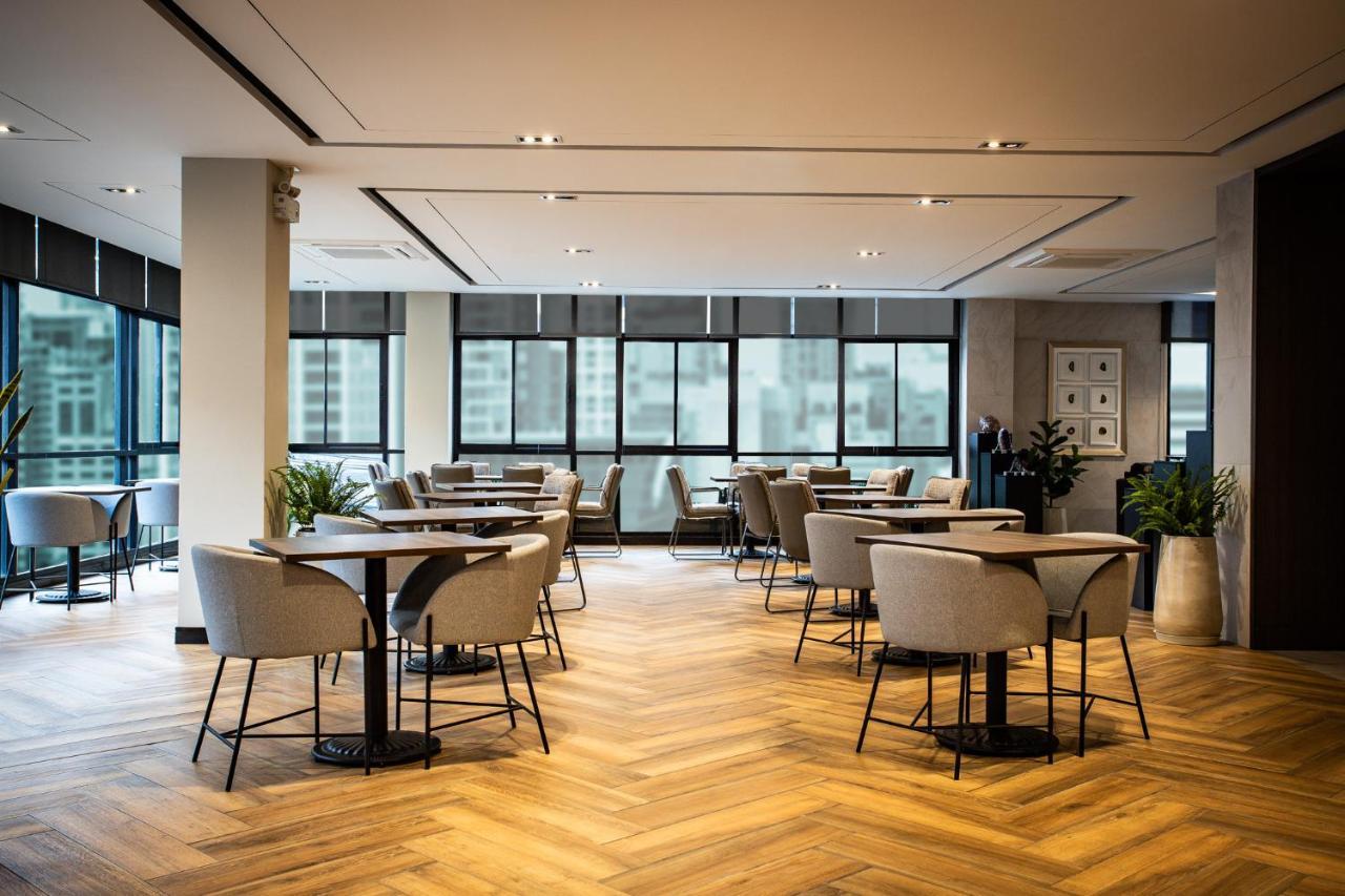 Sam E Hotel Bangkok Sathorn Bagian luar foto