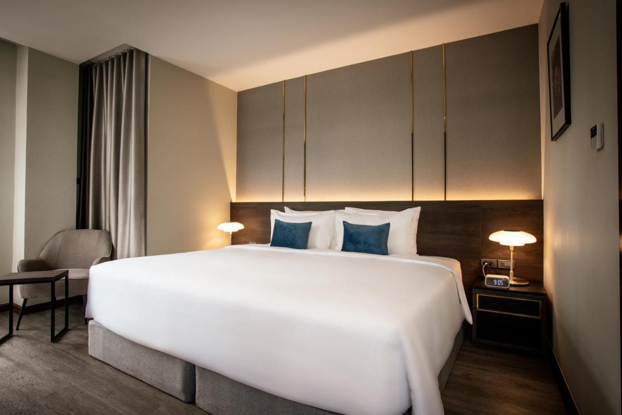 Sam E Hotel Bangkok Sathorn Bagian luar foto