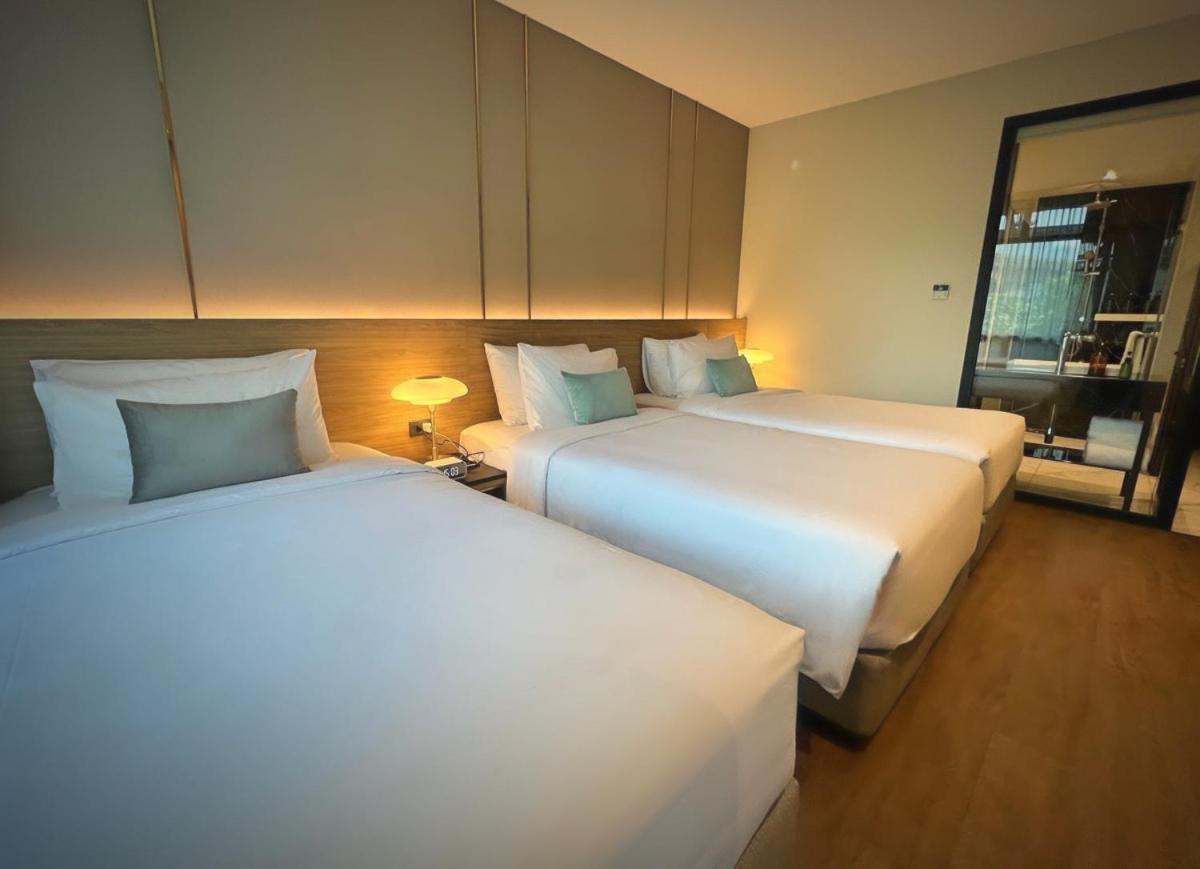 Sam E Hotel Bangkok Sathorn Bagian luar foto